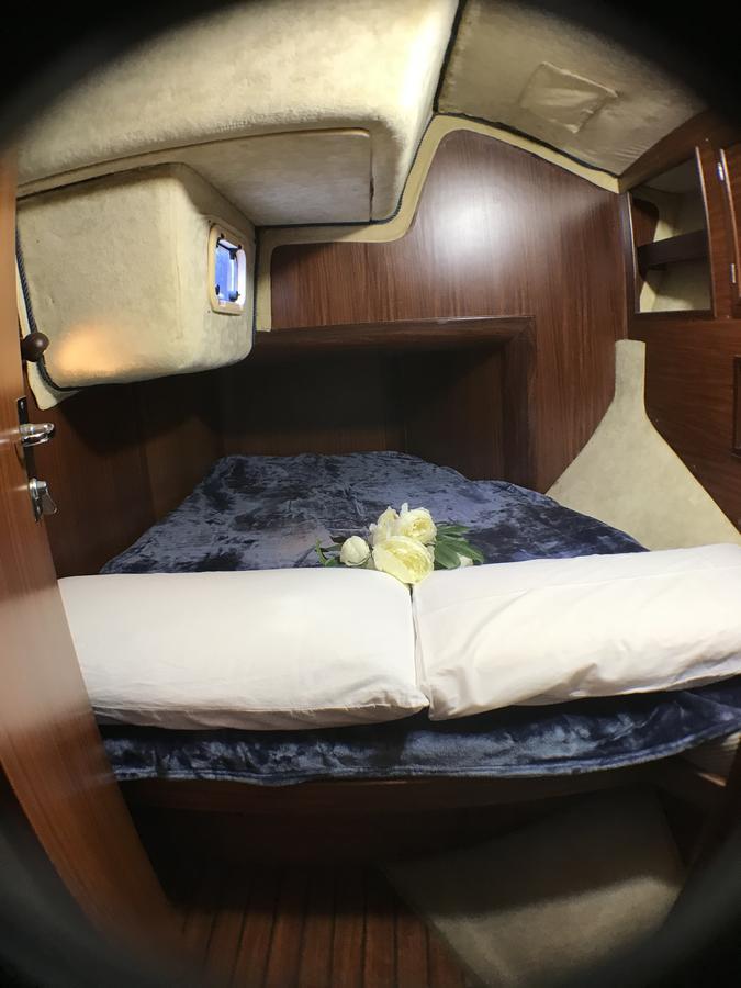 Bed&Boat Eolo 3 Hotel Venice Exterior photo